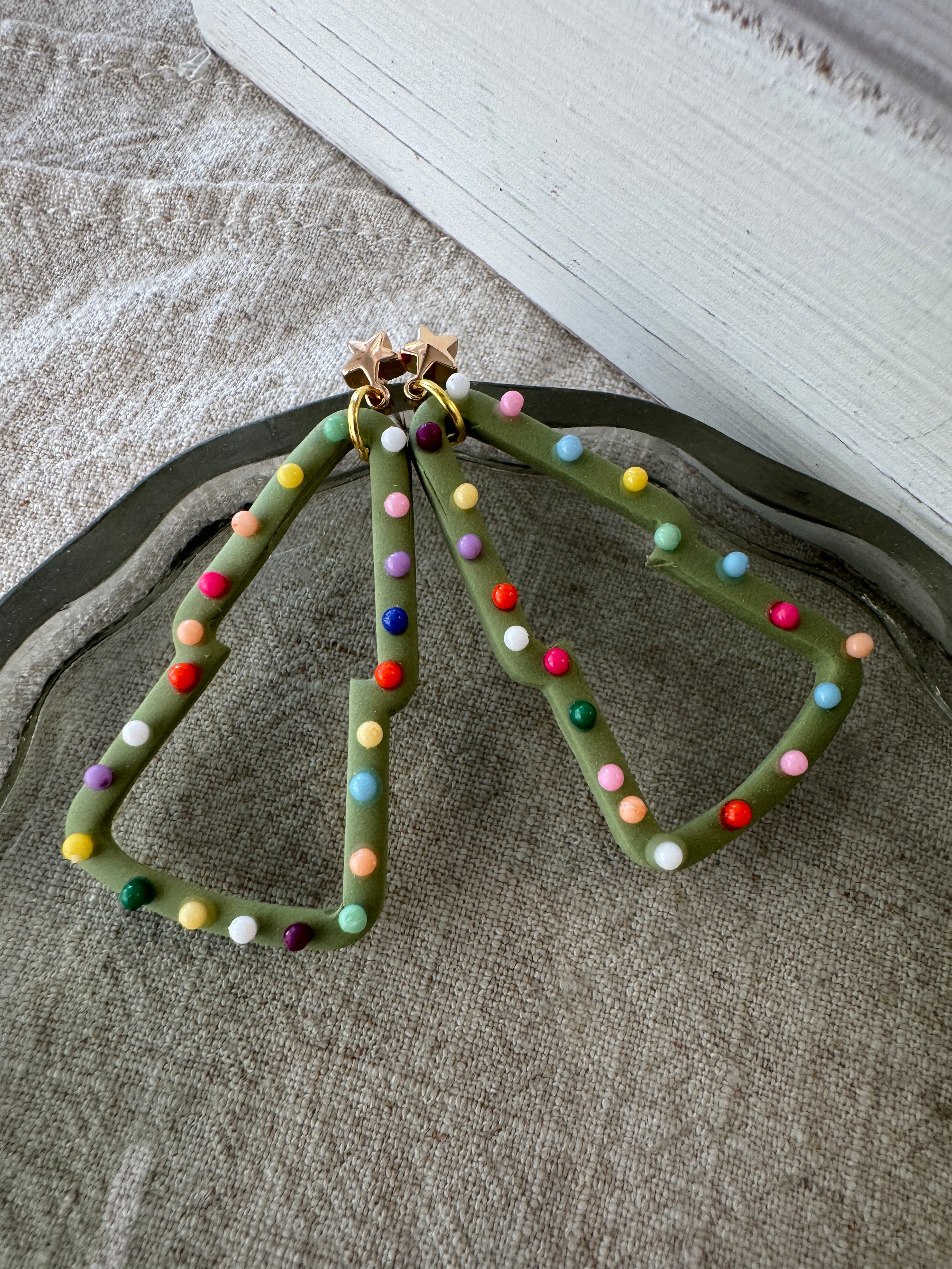 Christmas Tree and Lights (Hollow)