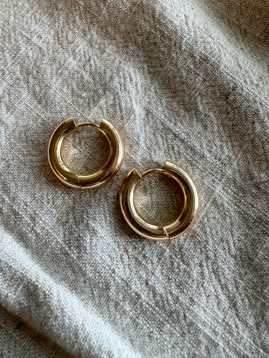 The Lili Hoop / add charms to me!