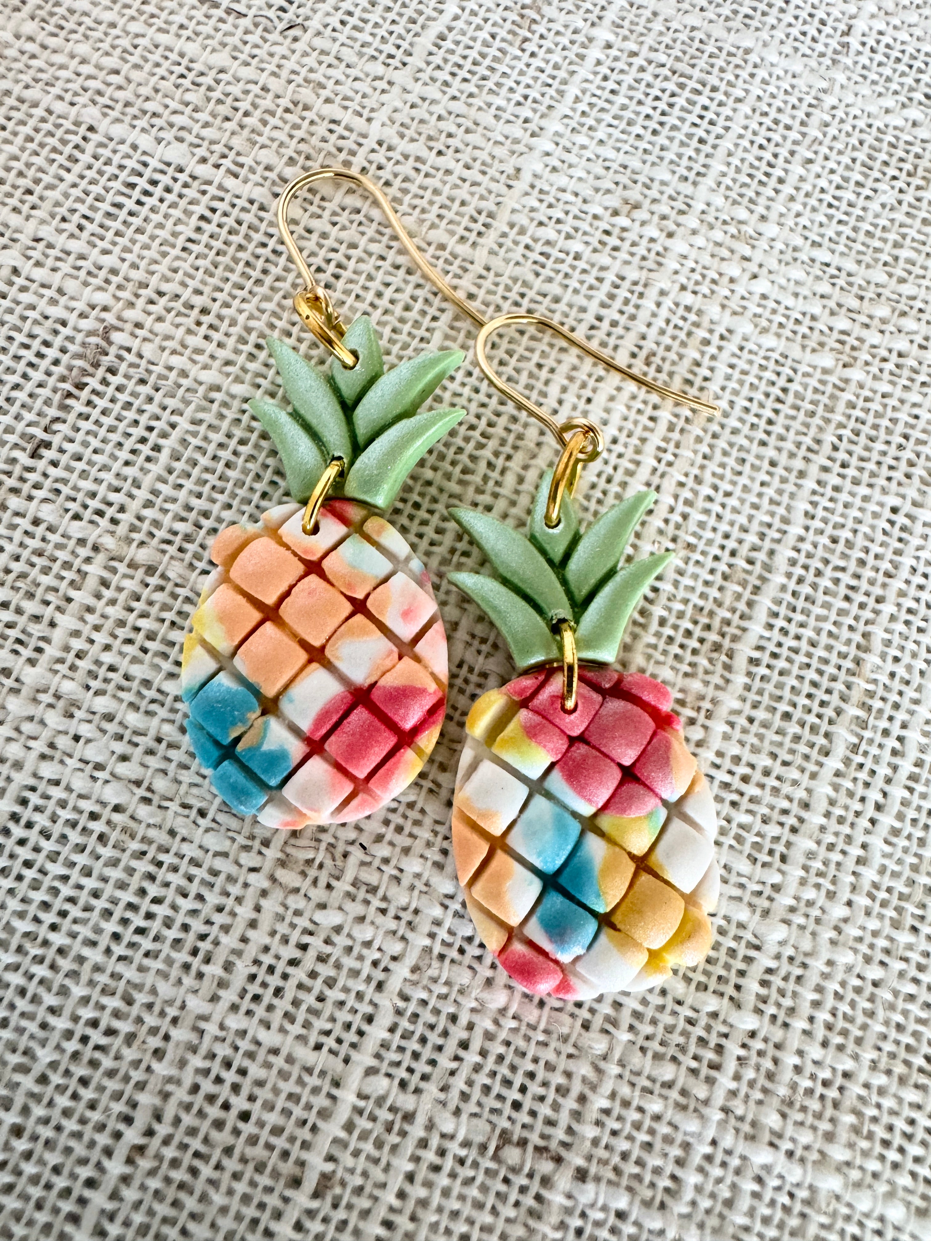 Tropical Splash Pineapples
